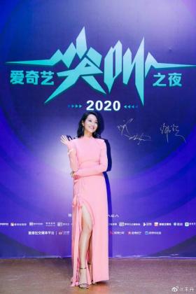 朱丹前夫林涵近況曝光，二婚超女又被曝離婚，去年還抱孩子曬合影 